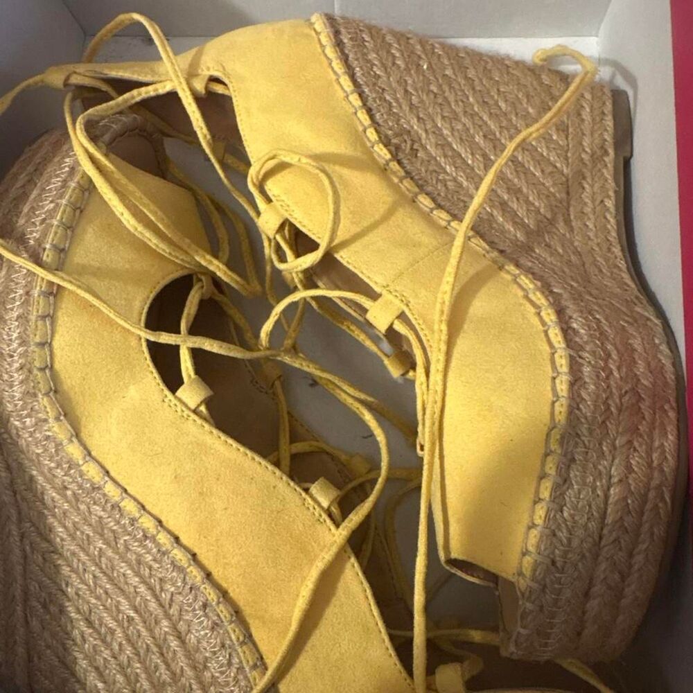 Unbranded Women's Yellow Sandals